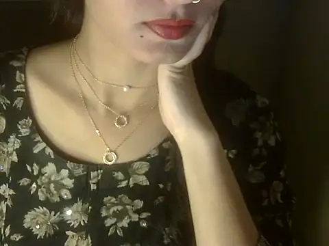 Snapshot of Shezi_N chatting on February 15, 2026, 2:36 pm Shezi N online show from February 15, 2026, 2:36 pm