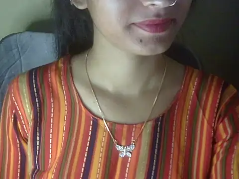 Snapshot of Shezi_N chatting on May 12, 2026, 1:19 pm Shezi N online show from May 12, 2026, 1:19 pm
