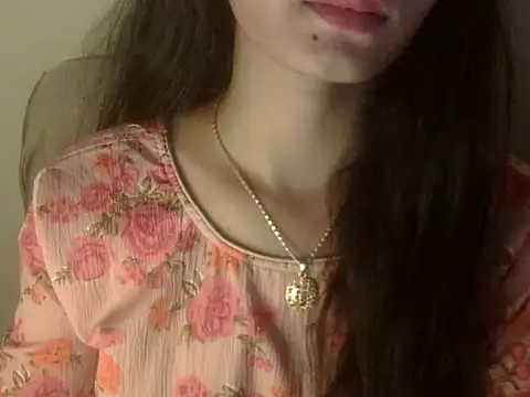 Snapshot of Shezi_N chatting on May 24, 2026, 1:05 pm Shezi N online show from May 24, 2026, 1:05 pm