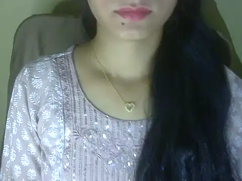 Snapshot of Shezi_N chatting on June 17, 2026, 3:13 pm Shezi N online show from June 17, 2026, 3:13 pm