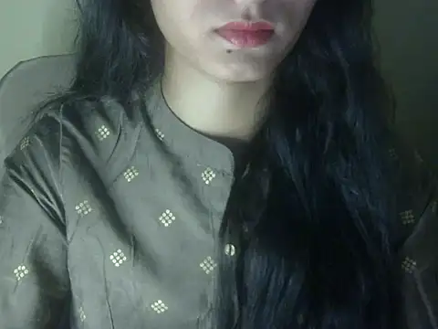 Snapshot of Shezi_N chatting on June 20, 2026, 2:31 pm Shezi N online show from June 20, 2026, 2:31 pm