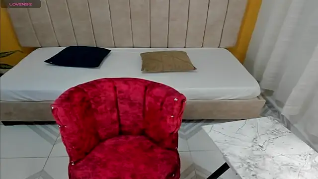 CANELITASEXY  online show from November 19, 2025, 1:33 pm