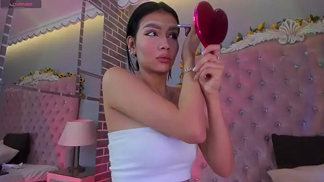 TanyaBello online show from March 7, 2026, 1:24 am