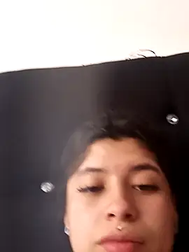 petite coral online show from February 22, 2026, 3:43 pm