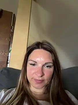 Snapshot of kinkysarahx chatting on May 13, 2026, 8:01 am kinkysarahx online show from May 13, 2026, 8:01 am