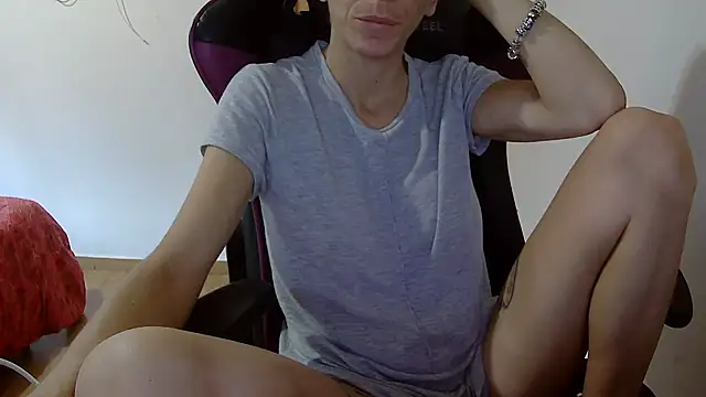 Snapshot of vampirosa@xh chatting on October 19, 2025, 11:00 am vampirosaxh online show from October 19, 2025, 11:00 am