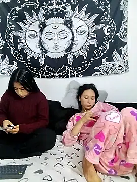 emily n abby online show from April 11, 2026, 12:20 pm