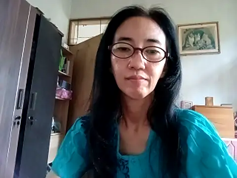 princessD077 online show from October 24, 2025, 1:35 am