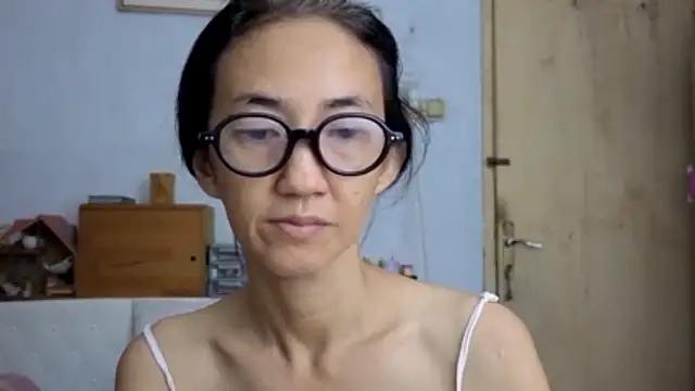 princessD077 online show from May 9, 2026, 4:34 pm