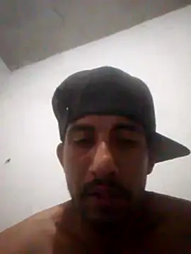 Snapshot of Orlao25cm chatting on April 7, 2026, 4:13 am Orlao25cm online show from April 7, 2026, 4:13 am
