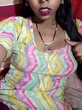 Itz Aisha   online show from April 18, 2026, 5:33 am