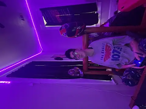 faithorsini8 online show from October 19, 2025, 5:13 pm