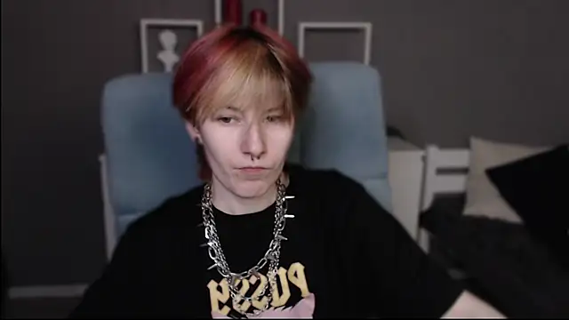 guitarandangell online show from April 21, 2026, 9:04 am