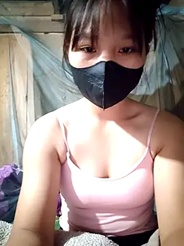 linh-miu99 online show from November 23, 2025, 2:00 am