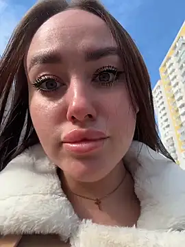 KiraSunshine online show from April 8, 2026, 5:51 am