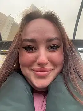 KiraSunshine online show from April 13, 2026, 5:24 am