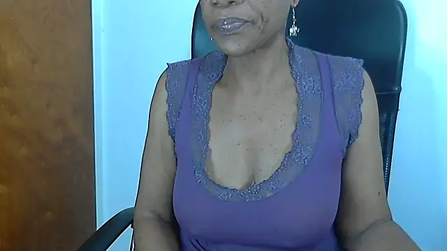 Hotcougar online show from February 22, 2026, 8:46 am