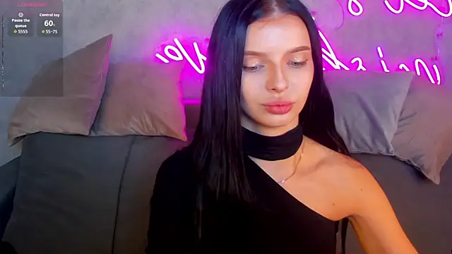 Eva Mayers online show from November 6, 2025, 12:55 am