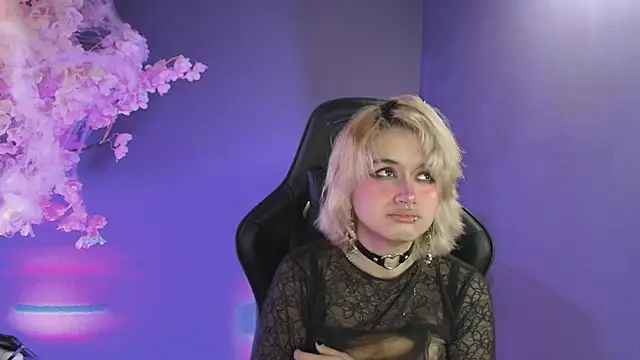 Navier   online show from October 29, 2025, 1:24 pm