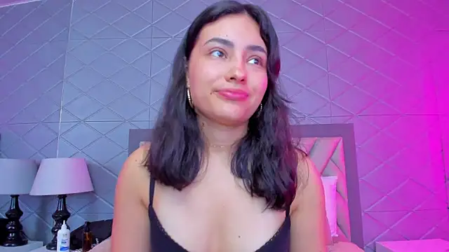 ViolettRouse online show from January 14, 2026, 3:50 pm