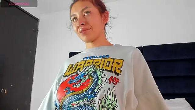 melanie roux   online show from February 7, 2026, 12:09 pm