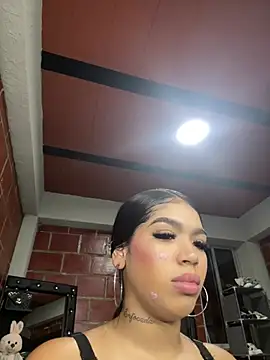 tifanymonroe online show from April 21, 2026, 8:01 pm