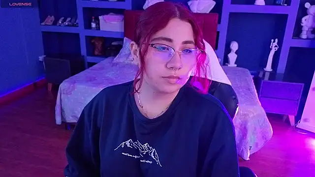 littlee red online show from January 17, 2026, 9:07 pm