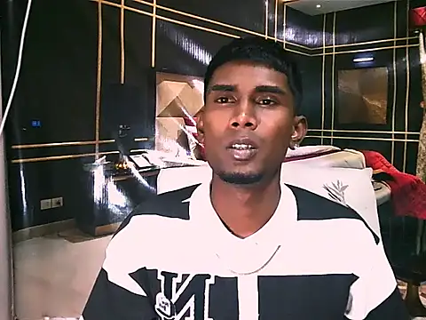 Snapshot of IndianThuggin chatting on June 10, 2026, 6:18 pm IndianThuggin online show from June 10, 2026, 6:18 pm