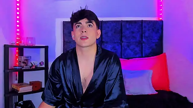 Theo Noxxx online show from November 5, 2025, 7:03 pm