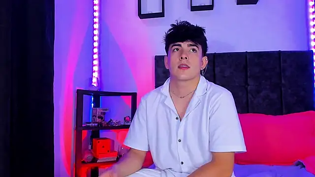 Theo Noxxx online show from November 9, 2025, 6:50 pm