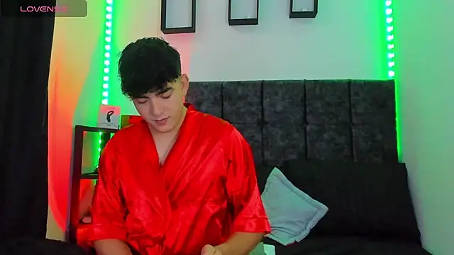 Theo Noxxx online show from November 26, 2025, 5:36 pm