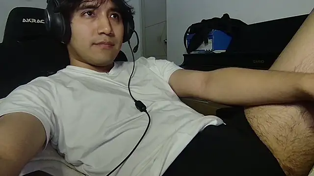 SiyunJae online show from December 19, 2025, 1:12 am