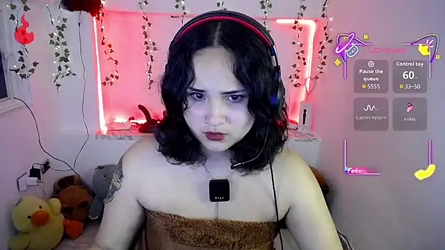 Ladyswap online show from January 17, 2026, 12:43 pm