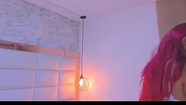 Sofia clk online show from April 18, 2026, 3:32 am