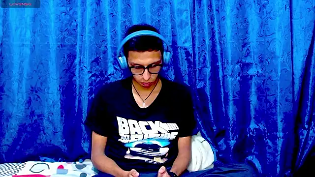 DavTwink3100 online show from February 25, 2026, 1:48 am