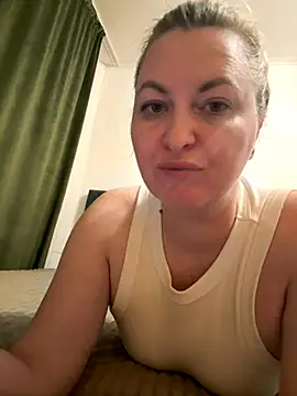 Snapshot of Amelia-Diamond chatting on November 20, 2025, 11:59 pm Amelia-Diamond online show from November 20, 2025, 11:59 pm