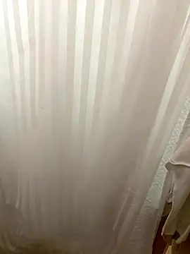 Snapshot of Amelia-Diamond chatting on November 23, 2025, 11:32 am Amelia-Diamond online show from November 23, 2025, 11:32 am