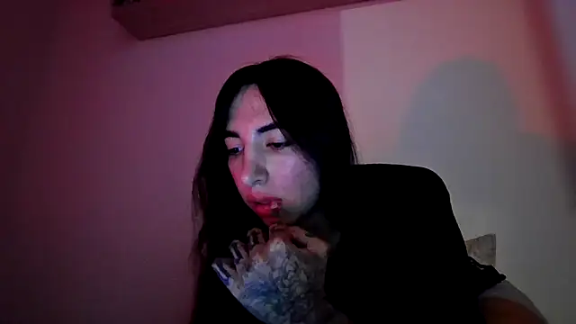 Snapshot of valeriahornier chatting on May 22, 2026, 1:35 am valeriahornier online show from May 22, 2026, 1:35 am