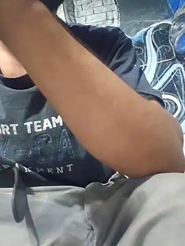 vergueo3 online show from March 26, 2026, 11:21 pm