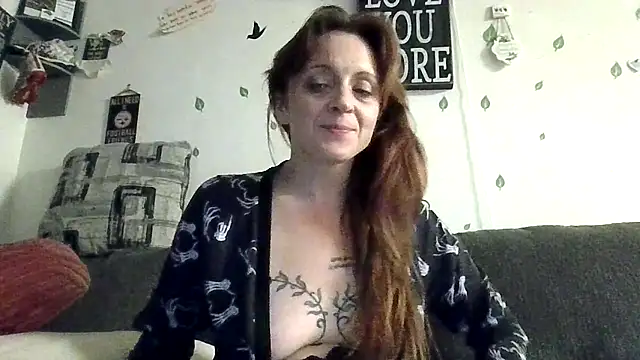 LoveLibz169 online show from October 27, 2025, 3:54 am