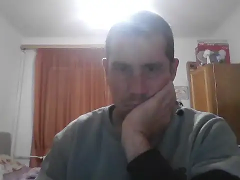 Snapshot of Szeximado31 chatting on April 24, 2026, 7:38 pm Szeximado31 online show from April 24, 2026, 7:38 pm