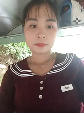 Squirrel-Pear online show from November 6, 2025, 7:53 am