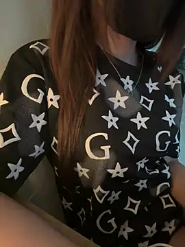 Snapshot of Bong-g chatting on April 5, 2026, 8:55 am Bong-g online show from April 5, 2026, 8:55 am