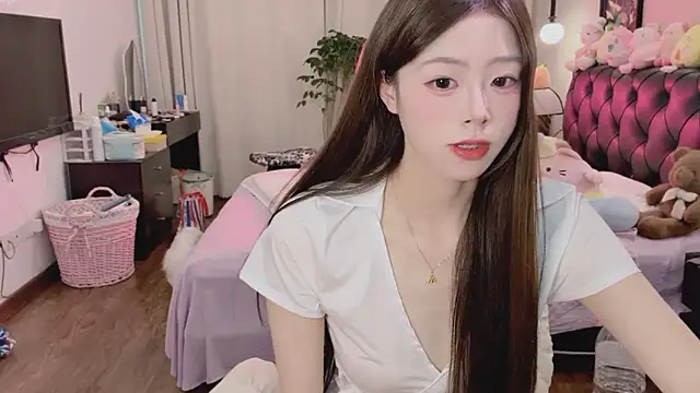 Snapshot of Onecutelittle chatting on May 16, 2026, 6:43 am Onecutelittle online show from May 16, 2026, 6:43 am