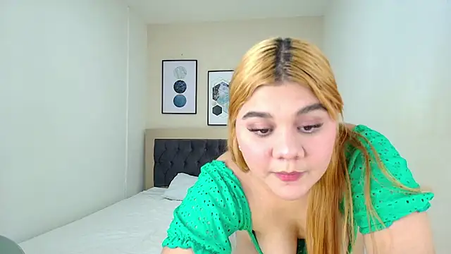 BRIANA WON online show from November 3, 2025, 3:30 am