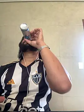 LoboCachorro online show from November 21, 2025, 3:00 pm