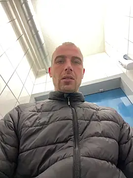 Rotteei1 online show from October 22, 2025, 11:54 am