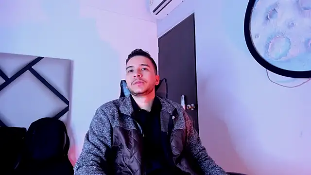 mike 257 online show from November 3, 2025, 11:44 am