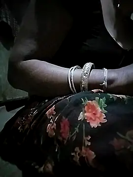 Hot cauple indian online show from March 15, 2026, 6:41 am