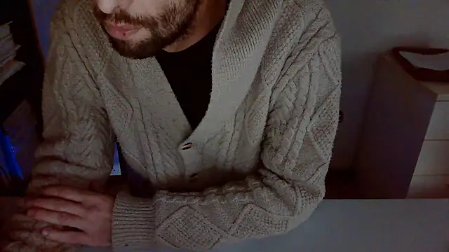 Snapshot of topg84 chatting on November 30, 2025, 2:54 pm topg84 online show from November 30, 2025, 2:54 pm